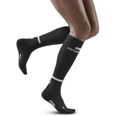 CEP The Run Chaussettes de Compression Rose - Chaussettes de Course - Publicité CEP The Run Chaussettes de Compression Rose - Chaussettes de Course - Publicité