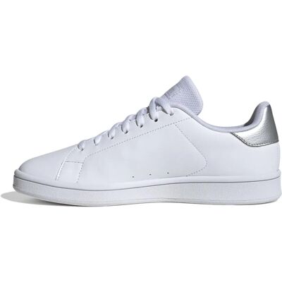 ADIDAS SPORTSWEAR Urban Court Baskets - Blanc Sportif - Publicité ADIDAS SPORTSWEAR Urban Court Baskets - Blanc Sportif - Publicité