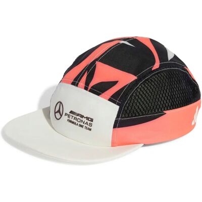adidas Mercedes - AMG Petronas Team de Formule 1 Pack Été Graphique Casquette Cinq Panneaux - Blanc adidas Mercedes - AMG Petronas Team de Formule 1 Pack Été Graphique Casquette Cinq Panneaux - Blanc