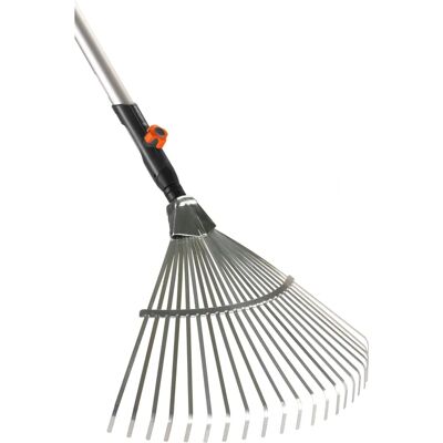Gardena - 3022-20 - 50 cm largeur - Manche bois 130 cm - Rake - Publicité Gardena - 3022-20 - 50 cm largeur - Manche bois 130 cm - Rake - Publicité