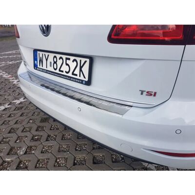 CHROMEAUTO VW Golf Sportsvan Finiture cromate per il bagagliaio - Dettaglio posteriore auto - Eleganza premium CHROMEAUTO VW Golf Sportsvan Finiture cromate per il bagagliaio - Dettaglio posteriore auto - Eleganza premium