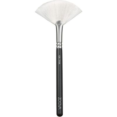 ZOEVA 129 Fan Highliter Fan Makeup Brush - Makeup Brush ZOEVA 129 Fan Highliter Fan Makeup Brush - Makeup Brush