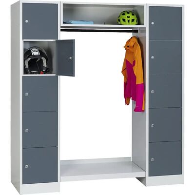 Sistema de armario con cerradura Wolf - 10 compartimentos exteriores y 10 perchas Sistema de armario con cerradura Wolf - 10 compartimentos exteriores y 10 perchas