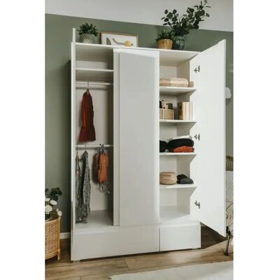 Armoire blanche Sconto à 3 portes et 2 tiroirs - 120x191cm - Publicité Armoire blanche Sconto à 3 portes et 2 tiroirs - 120x191cm - Publicité