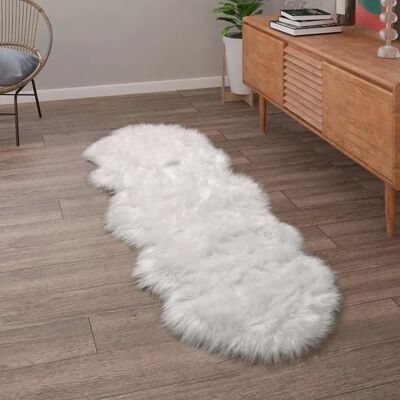 Tappeto Sintetico Bianco a Pelo Lungo - Forma di Cuore - Salotto Tappeto Sintetico Bianco a Pelo Lungo - Forma di Cuore - Salotto