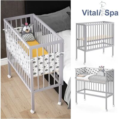 VitaliSpa Beistellbett Sophie Grau mit Sicherheitsschien & Matratze VitaliSpa Beistellbett Sophie Grau mit Sicherheitsschien & Matratze