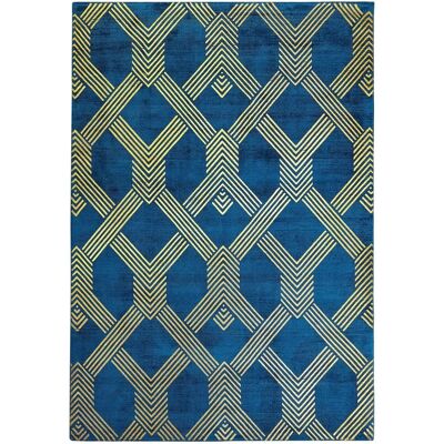 Tapis en viscose Beliani - Bleu avec motif géométrique doré - 140x200cm - Style Glamour Moderne - Publicité Tapis en viscose Beliani - Bleu avec motif géométrique doré - 140x200cm - Style Glamour Moderne - Publicité