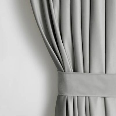 Zasłona welurowa AmeliaHome - 140x270 cm - Srebrny Zasłona welurowa AmeliaHome - 140x270 cm - Srebrny
