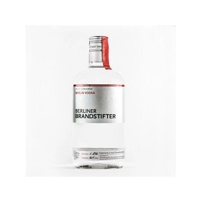 Berliner Brandstifter Berlin Vodka - Bloemen & Bessen - 0,7L 43,3% Berliner Brandstifter Berlin Vodka - Bloemen & Bessen - 0,7L 43,3%