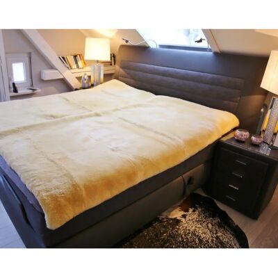 Hollert German Leather Fashion Merino Lammfell Unterbett - Größe 160 x 80 - Matratzentopper Hollert German Leather Fashion Merino Lammfell Unterbett - Größe 160 x 80 - Matratzentopper