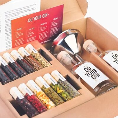 Craftly DIY Gin Set - 10 Spices - Includes Bottles - Gin Making Kit Craftly DIY Gin Set - 10 Spices - Includes Bottles - Gin Making Kit