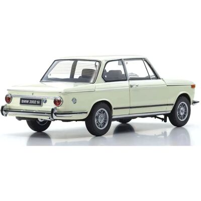 Kyosho KS08543W Biała BMW 2002 Tii 1:18 Model Kyosho KS08543W Biała BMW 2002 Tii 1:18 Model