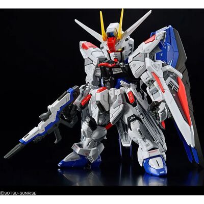 Bandai Master Grade SD Freedom Gundam - Zeer verzamelmodel Bandai Master Grade SD Freedom Gundam - Zeer verzamelmodel