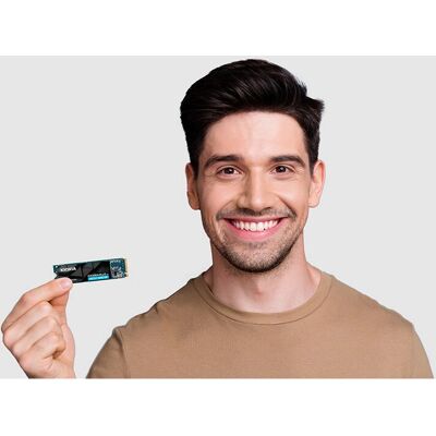 Kioxia Exceria Plus G4 2TB Intern SSD - PCIe 5.0 NVMe M.2 Kioxia Exceria Plus G4 2TB Intern SSD - PCIe 5.0 NVMe M.2