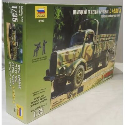 Zvezda Schwerer Güterwagen L4500A Modellbausatz - 1:35 Zvezda Schwerer Güterwagen L4500A Modellbausatz - 1:35