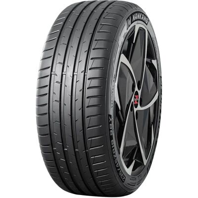 Nankang AS-3 195/60 R18 - Zomerband Nankang AS-3 195/60 R18 - Zomerband