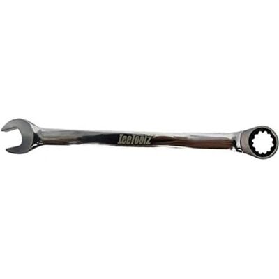 IceToolz Model 15mm Durable Socket Wrench - Socket Wrench IceToolz Model 15mm Durable Socket Wrench - Socket Wrench