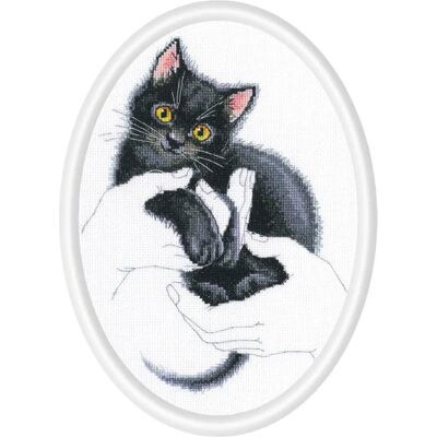 ART - Kit de point de croix - Chaton en main - Cross-stitch kit - 16 colors - 64 count Aida - Publicité ART - Kit de point de croix - Chaton en main - Cross-stitch kit - 16 colors - 64 count Aida - Publicité