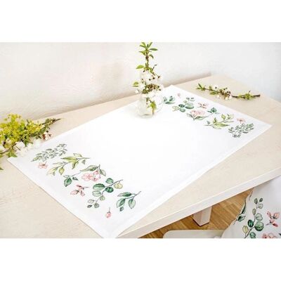 Zestaw do haftu krzyżykowego z lnu Zweigart - 75x46cm - 34 kolory - Akcesoria do haftu Zestaw do haftu krzyżykowego z lnu Zweigart - 75x46cm - 34 kolory - Akcesoria do haftu