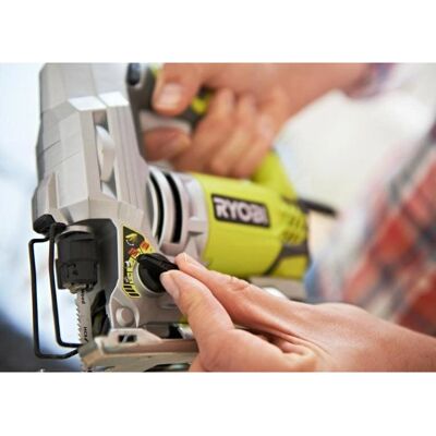 Ryobi RJS1050-K Sega a gattuccio - 680W, velocità variabile Ryobi RJS1050-K Sega a gattuccio - 680W, velocità variabile