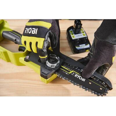 Ryobi RY18PS15A-0 - Pruning Chainsaw 15cm 18V Lithium-Ion Ryobi RY18PS15A-0 - Pruning Chainsaw 15cm 18V Lithium-Ion