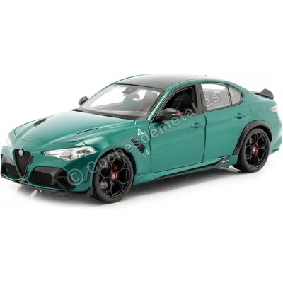 Alfa Romeo Giulia GTA 1/18 Green - Model Car Alfa Romeo Giulia GTA 1/18 Green - Model Car