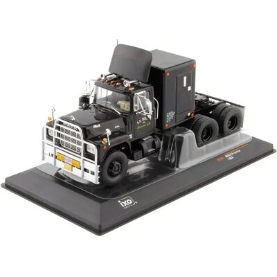IXO - MACK R-SERIES 1966 - Czarny - Diecast Truck IXO - MACK R-SERIES 1966 - Czarny - Diecast Truck