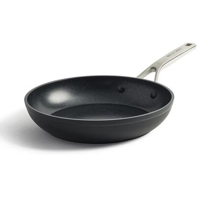 Poêle antiadhésive en céramique forgée, 30cm - KitchenAid - Publicité Poêle antiadhésive en céramique forgée, 30cm - KitchenAid - Publicité