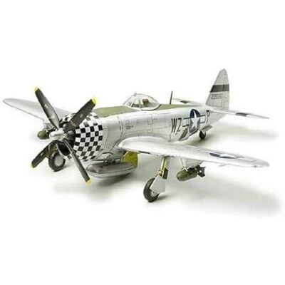 Kit de Modelo Tamiya P-47D Thunderbolt - 1/72 - Aeronave Militar Kit de Modelo Tamiya P-47D Thunderbolt - 1/72 - Aeronave Militar