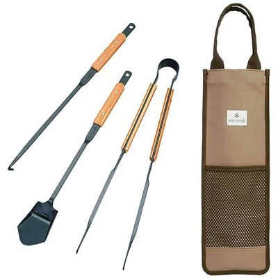 Set di attrezzi per fuoco Snow Peak Pro - Acciaio resistente, manici in bambù Set di attrezzi per fuoco Snow Peak Pro - Acciaio resistente, manici in bambù