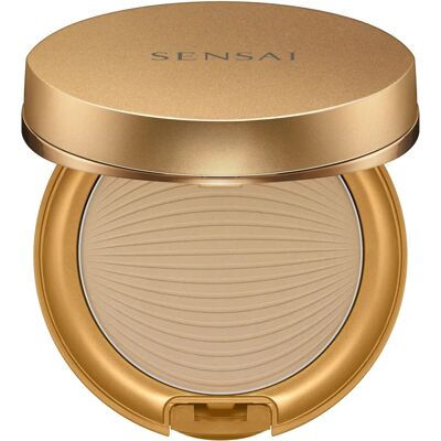 Sensai Silky Bronze Natural Veil Kompakt - SPF 20, Wasserdicht, Hellbronze Sensai Silky Bronze Natural Veil Kompakt - SPF 20, Wasserdicht, Hellbronze