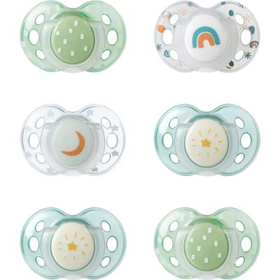 Tommee Tippee Night Time Soothers - 18-36m - Pack of 6 Symmetrical Orthod Tommee Tippee Night Time Soothers - 18-36m - Pack of 6 Symmetrical Orthod