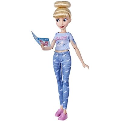 Poupée Disney Princesse Cendrillon - Robe à la mode - Jouet - Publicité Poupée Disney Princesse Cendrillon - Robe à la mode - Jouet - Publicité