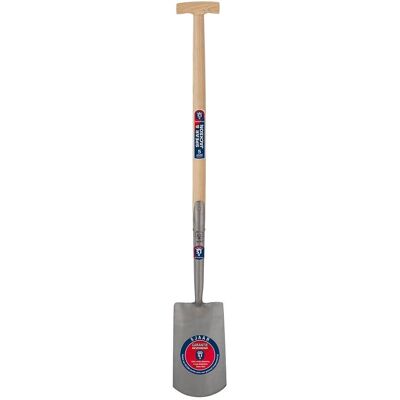 Spear & Jackson 1041FT Gegoten stalen spade met lip - Tuingereedschap Spear & Jackson 1041FT Gegoten stalen spade met lip - Tuingereedschap