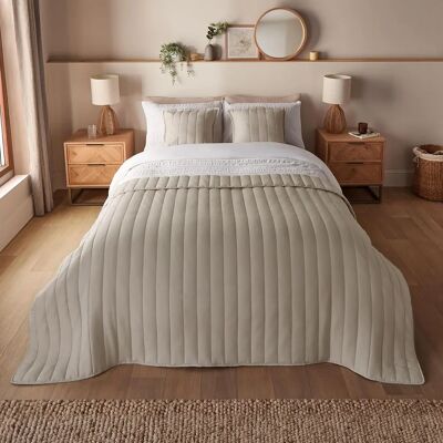 Silentnight - Supersoft Bedspread - Natural - Bedspread Silentnight - Supersoft Bedspread - Natural - Bedspread