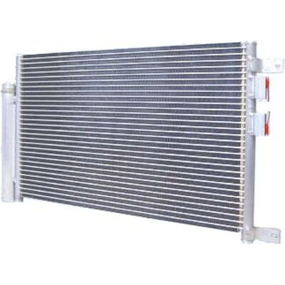 Delphi TSP0225484 - Condensator de aer condiționat pentru Alfa Romeo 147 & VW Golf Delphi TSP0225484 - Condensator de aer condiționat pentru Alfa Romeo 147 & VW Golf