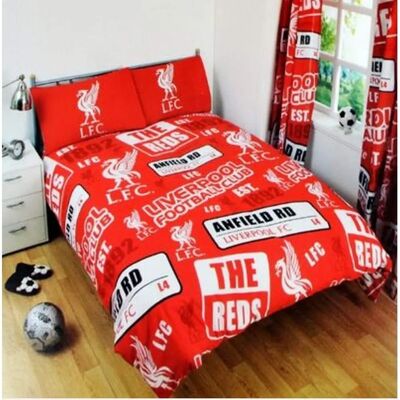 Liverpool FC Patch Single Duvet Cover Set - Duvet, Pillowcase, Red Liverpool FC Patch Single Duvet Cover Set - Duvet, Pillowcase, Red