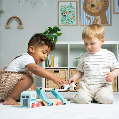 TP Toys TP Owl & Fox Wooden Car Transporter - Toy Vehicle Set TP Toys TP Owl & Fox Wooden Car Transporter - Toy Vehicle Set