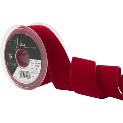 Ruban en velours écarlate Berisfords - Roulotte 5m Ruban en velours écarlate Berisfords - Roulotte 5m