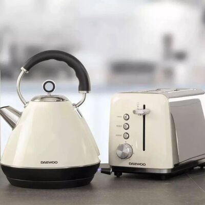 Daewoo Kensington Pyramid Matching Toaster & Kettle Set - Toaster and Kettle Set Daewoo Kensington Pyramid Matching Toaster & Kettle Set - Toaster and Kettle Set