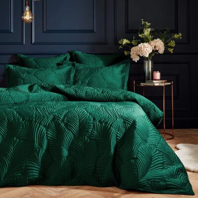 Paoletti Palmeria Velvet Quilted Duvet Cover Set - King Bed Paoletti Palmeria Velvet Quilted Duvet Cover Set - King Bed