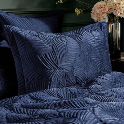 Paoletti Palmeria Quilted Embroidered Velvet Pillowcase - Navy - Unisex Paoletti Palmeria Quilted Embroidered Velvet Pillowcase - Navy - Unisex