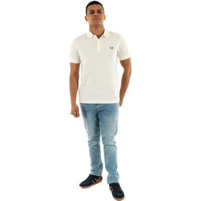 Fred Perry M6000 Polo Blanc Cassé - Casual & Cotton - Publicité Fred Perry M6000 Polo Blanc Cassé - Casual & Cotton - Publicité