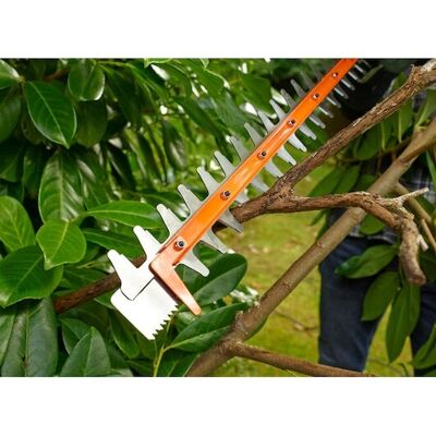 Black & Decker BEHTS501 Hedge Trimmer - 60cm, 600W, Lightweight Black & Decker BEHTS501 Hedge Trimmer - 60cm, 600W, Lightweight