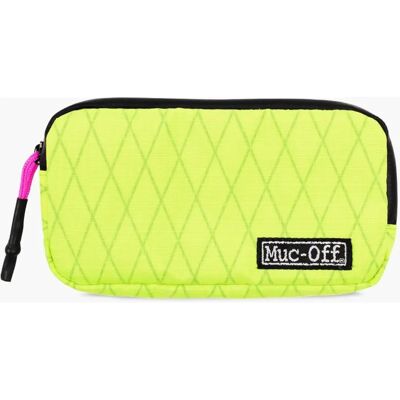 Muc Off Muc-off Essentials Case Water Resistant Cycling Pocket Storage - Cycling Accessories Muc Off Muc-off Essentials Case Water Resistant Cycling Pocket Storage - Cycling Accessories