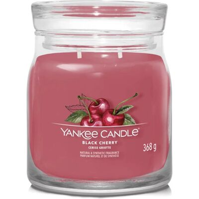 Yankee Candle Cerise Noire Parfum Pot Moyen - Bougie - Publicité Yankee Candle Cerise Noire Parfum Pot Moyen - Bougie - Publicité