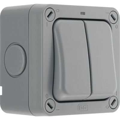 Masterplug WP42-01 Grey Weatherproof Outdoor Double 2-Way Switch - Switch Masterplug WP42-01 Grey Weatherproof Outdoor Double 2-Way Switch - Switch