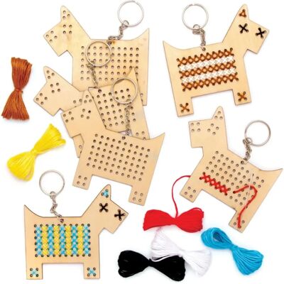 Kit de porte-clés chien en bois à broderie au point de croix Baker Ross - 10cm Kit de porte-clés chien en bois à broderie au point de croix Baker Ross - 10cm