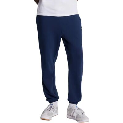 Pantalon de survêtement slim navy de Lyle & Scott - Hommes - Publicité Pantalon de survêtement slim navy de Lyle & Scott - Hommes - Publicité