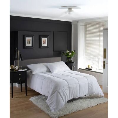 The Lyndon Company - Hotel Premium 13.5 Tog Duvet - Super King The Lyndon Company - Hotel Premium 13.5 Tog Duvet - Super King